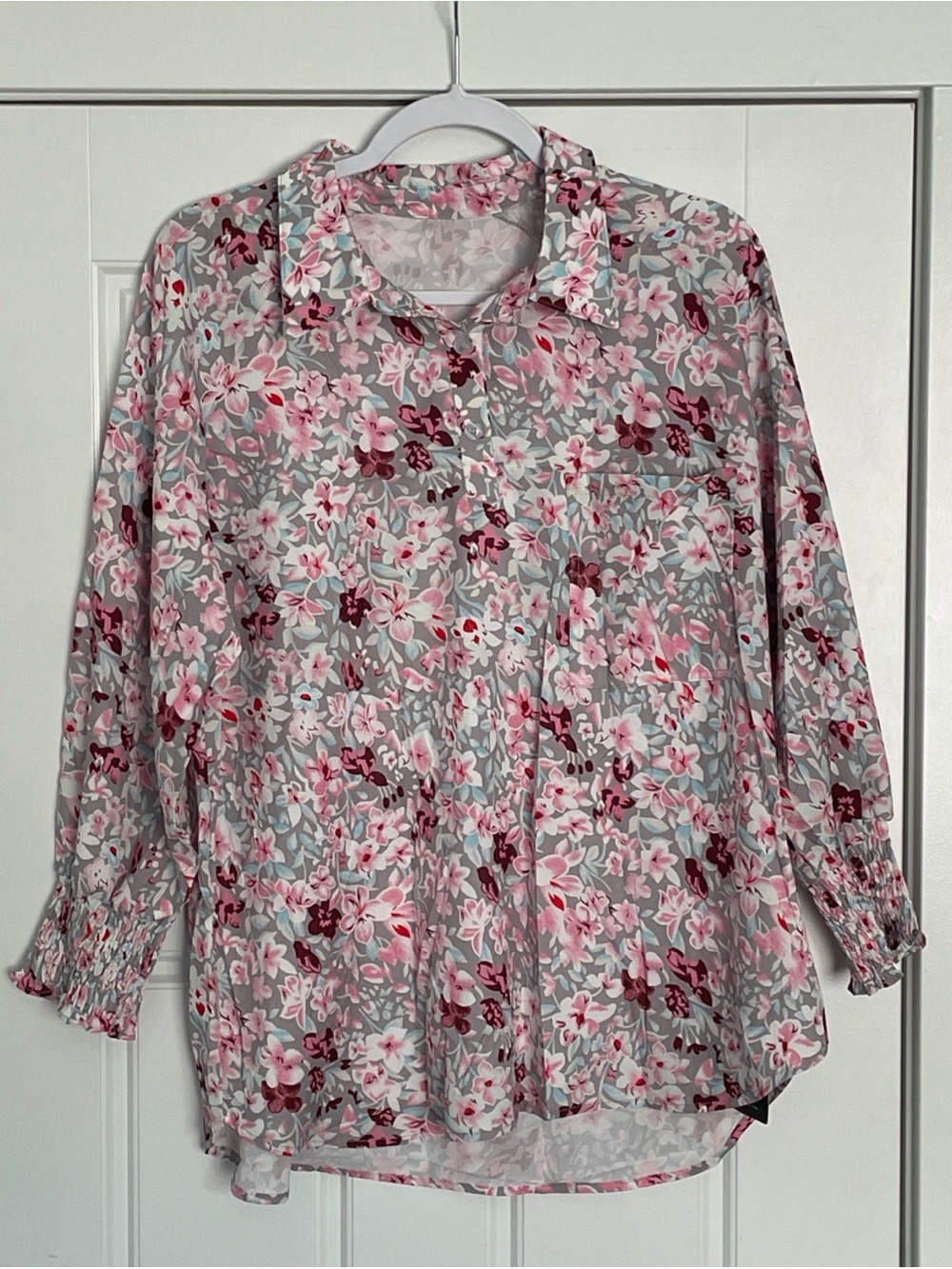 Floral Collared Blouse Pink Womens Size XL Long Sleeve Smocked Cuff Lightweight